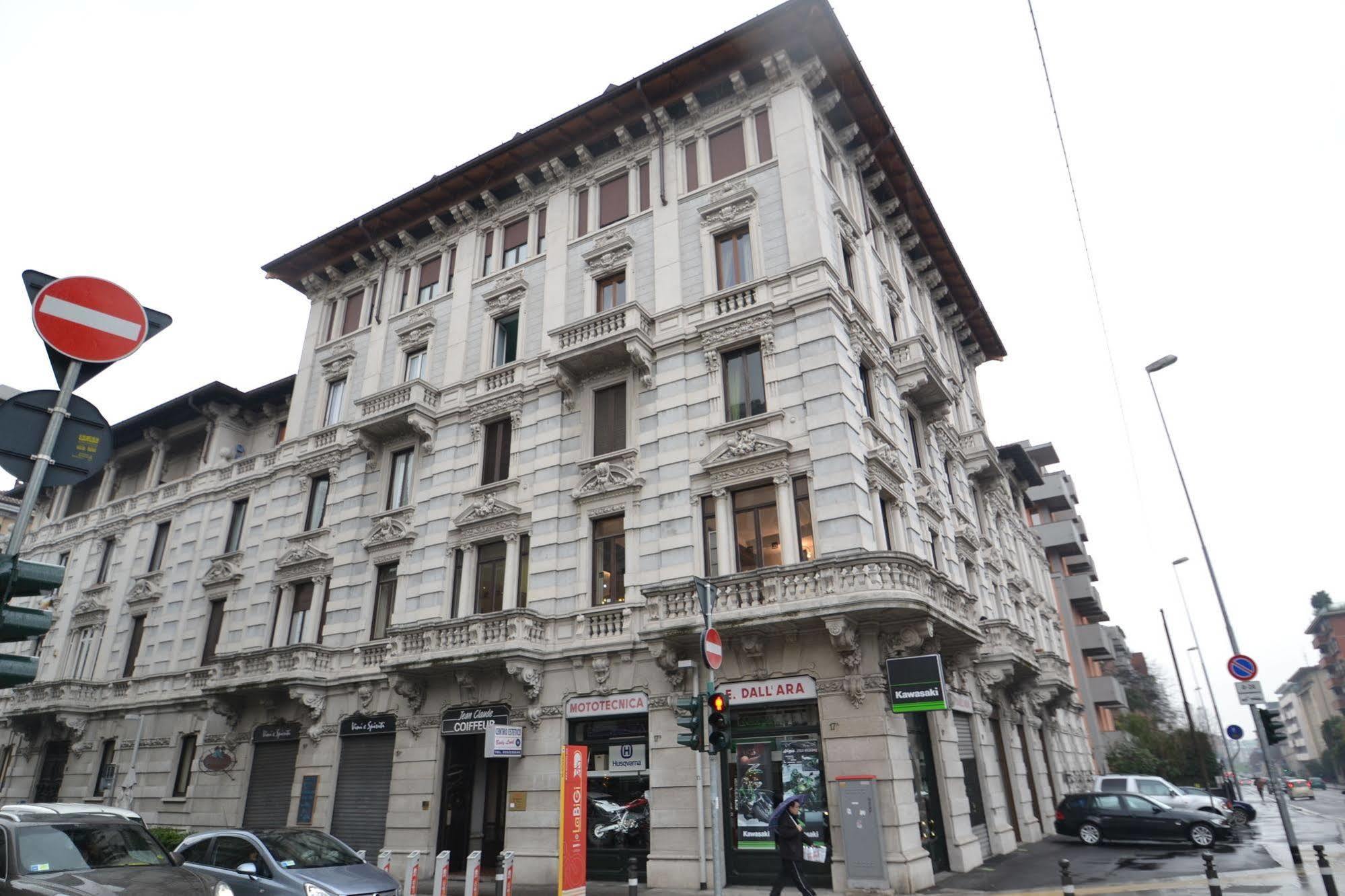 Bergamo Romantica Hotel Buitenkant foto